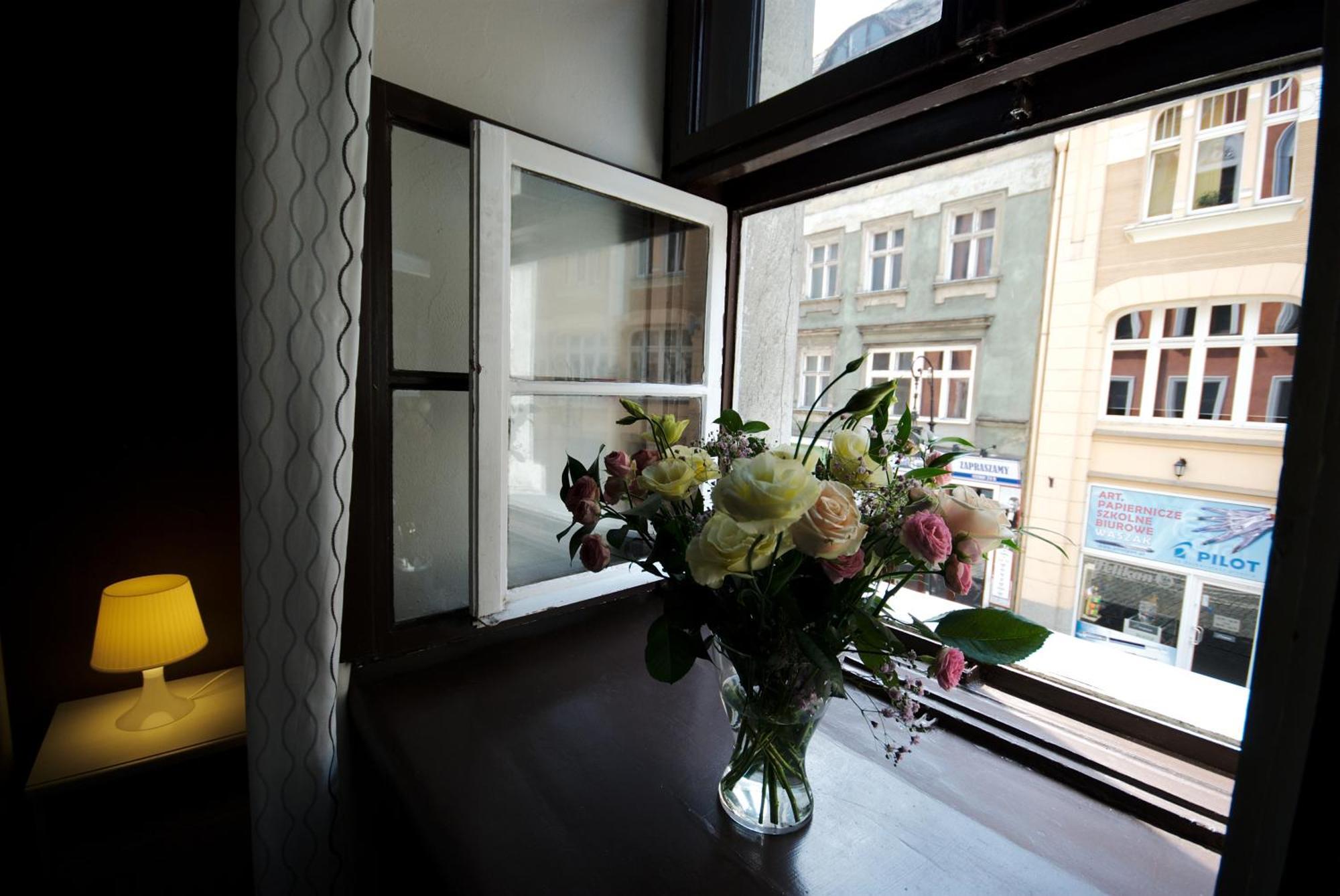 פוזנן Kolysanka Private Rooms In Old Town מראה חיצוני תמונה